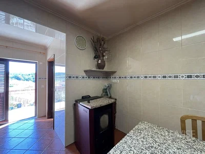Cocina; suelo de baldosas, vista