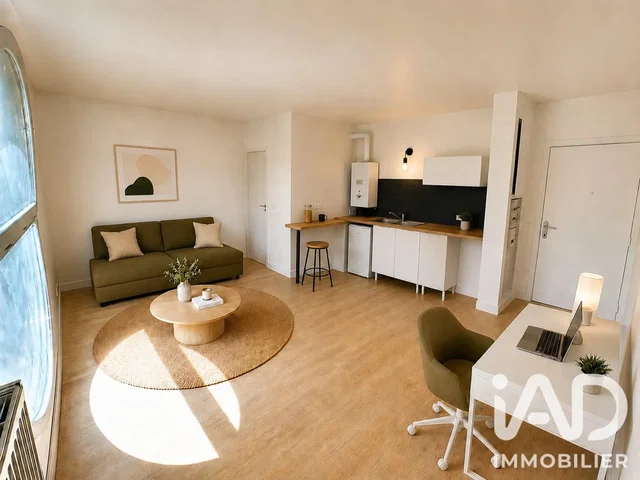 Salon; lumière naturelle, style moderne, parquet