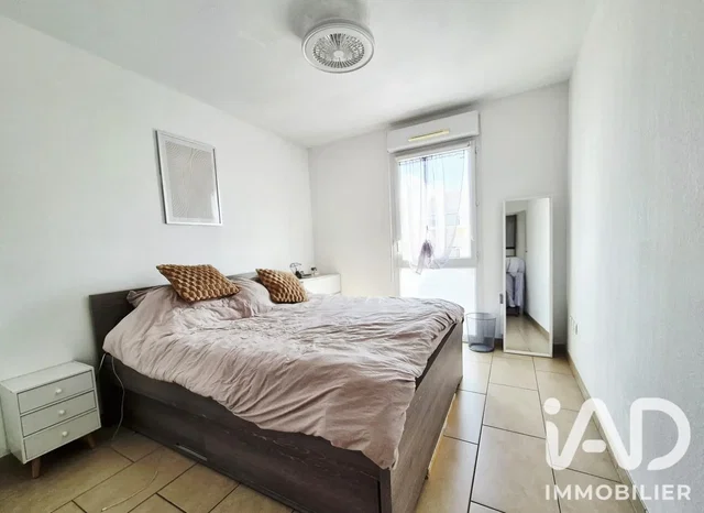 Bedroom; natural light, tile floor