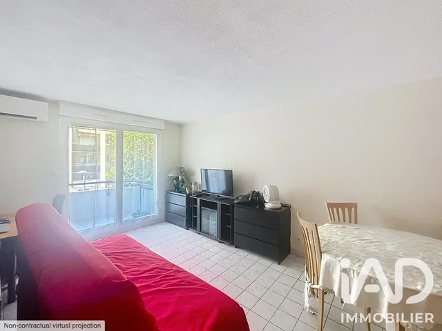 Wohnzimmer; fliesenboden, tageslicht, blick