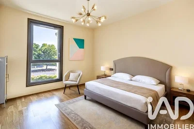 Schlafzimmer; tageslicht, holzboden, moderner stil