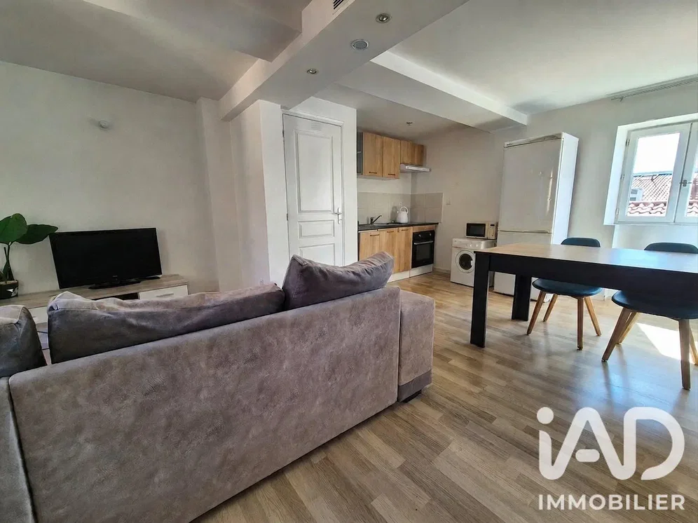 Wohnzimmer; tageslicht, holzboden, moderner stil