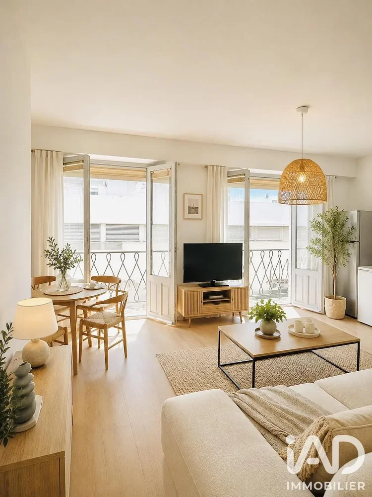 Wohnzimmer; tageslicht, holzboden, moderner stil