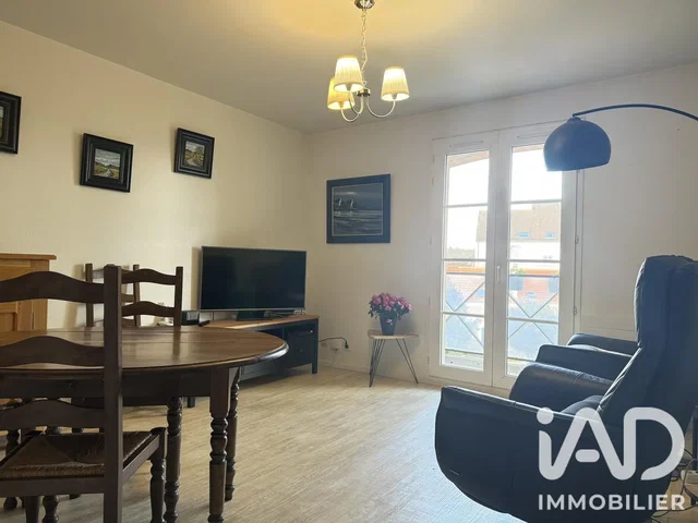 Wohnzimmer; tageslicht, moderner stil