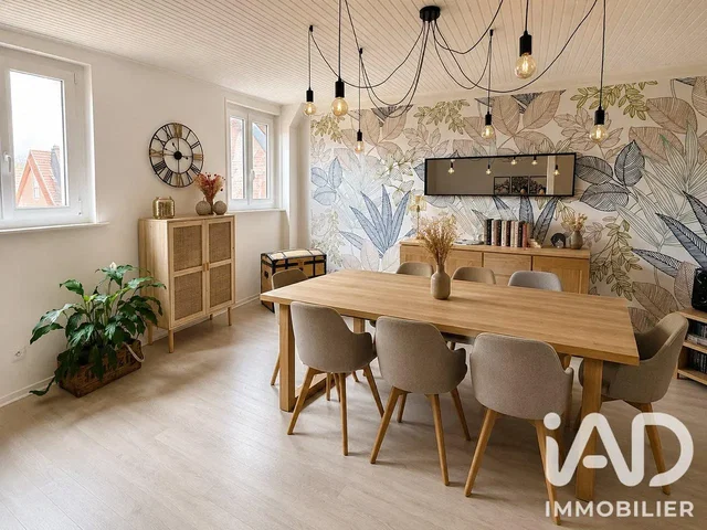Esszimmer; holzboden, tageslicht, moderner stil