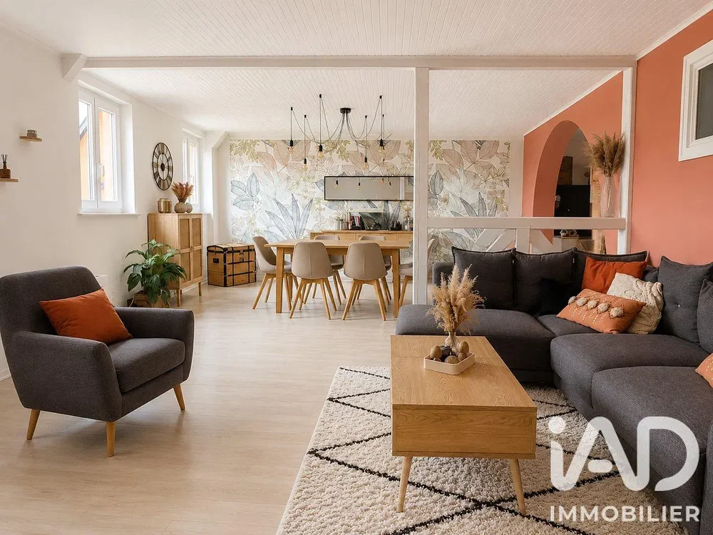 Wohnzimmer; tageslicht, moderner stil, holzboden