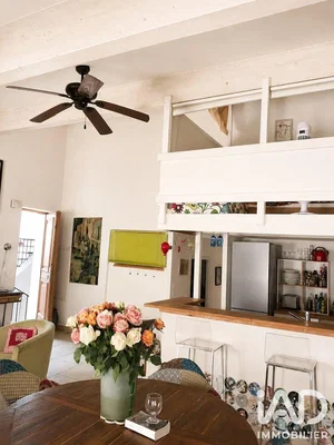 Wohnzimmer; tageslicht, holzboden, moderner stil