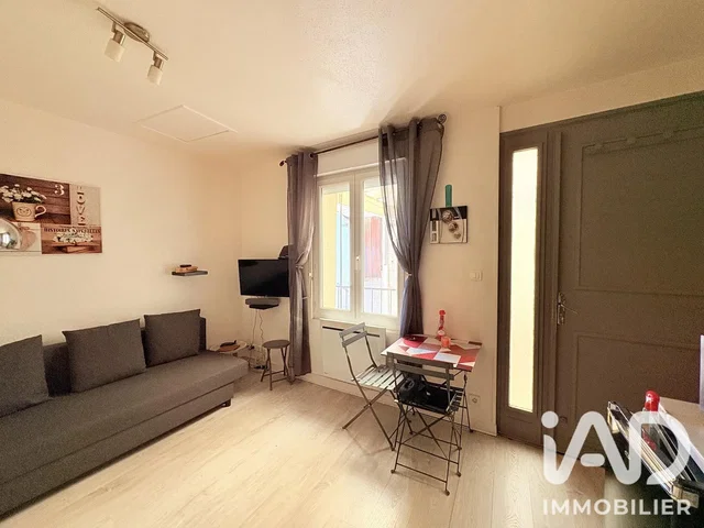 Wohnzimmer; tageslicht, moderner stil