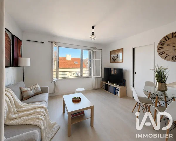 Wohnzimmer; tageslicht, moderner stil