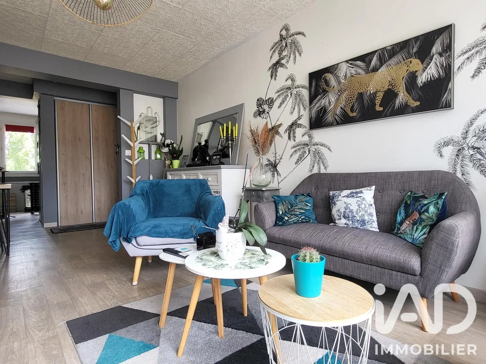 Wohnzimmer; moderner stil, holzboden, tageslicht