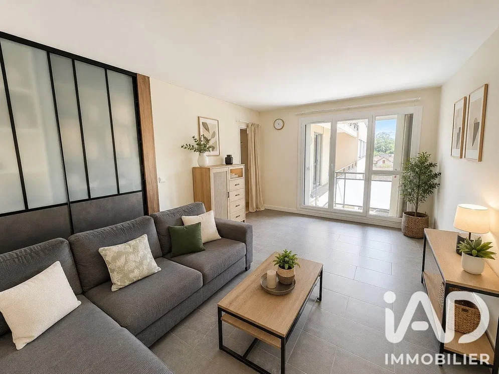 Living room; tile floor, natural light, modern style