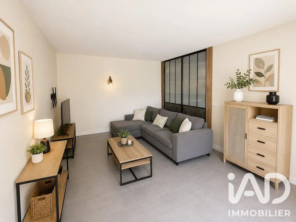 Living room; wood floor, tile floor, natural light, modern style, renovated