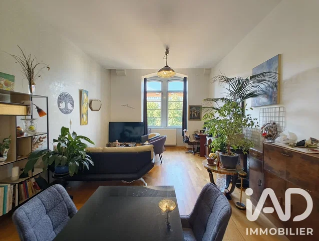 Living room; natural light, modern style