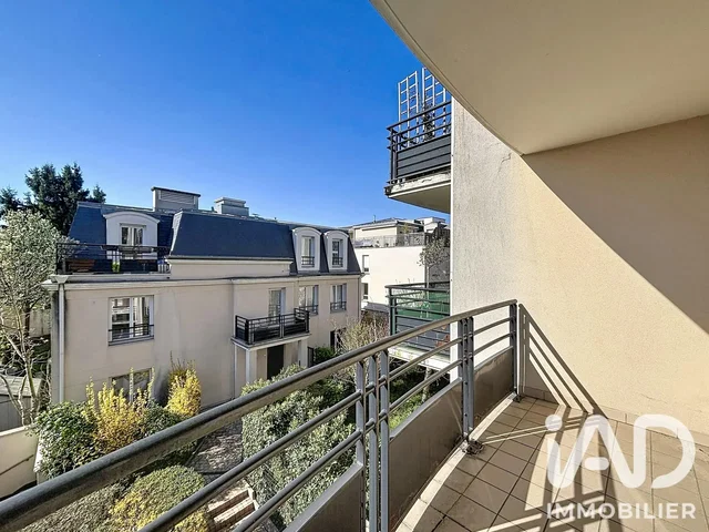 Balkon; fliesenboden, tageslicht, blick