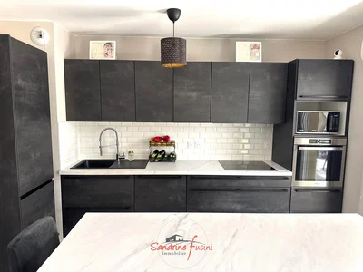 Cocina; electrodomésticos, luz natural, estilo moderno