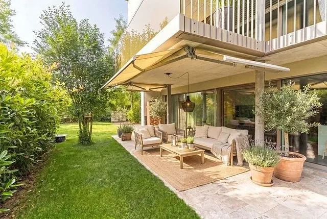Terasa; prirodno svjetlo, moderni stil