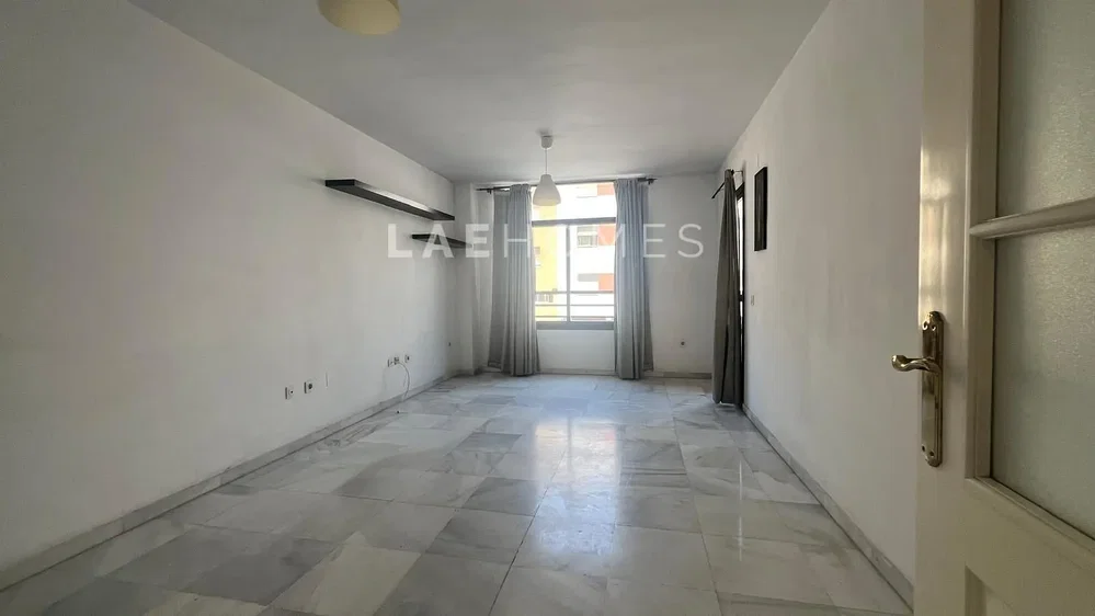 Остало; плочице, природно светло