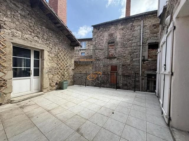Terrace; tile floor, natural light