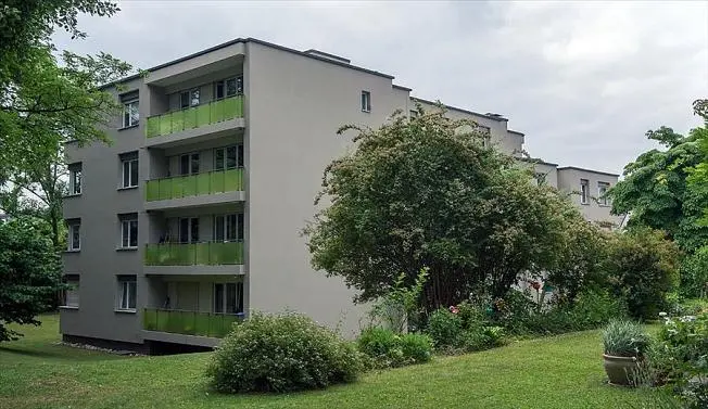 Casa y alrededores