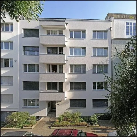 Casa y alrededores