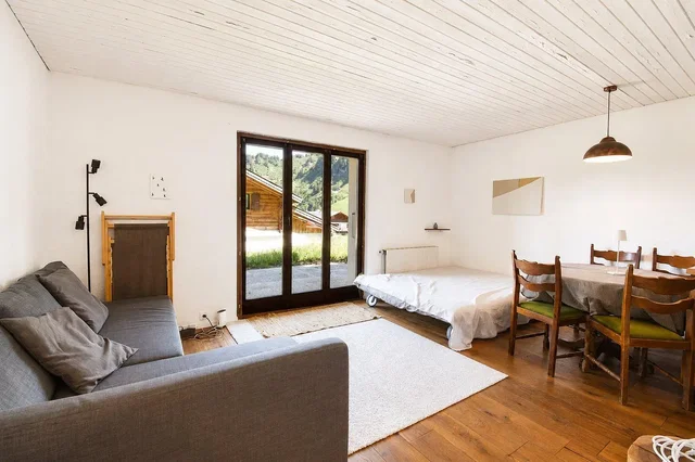 Living room; natural light, wood floor