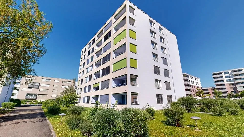 Casa y alrededores