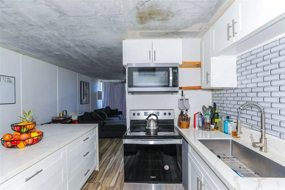 Cuisine; électroménager, lumière naturelle