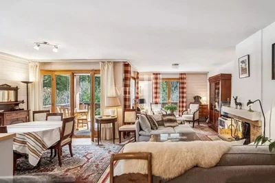 Living room; natural light, fireplace, wood floor