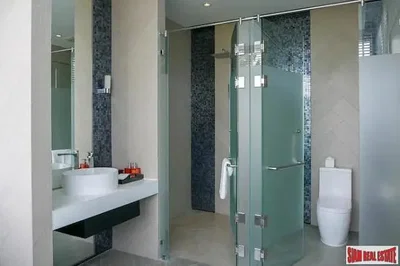 Bagno; pavimento in piastrelle, ristrutturato, luce naturale