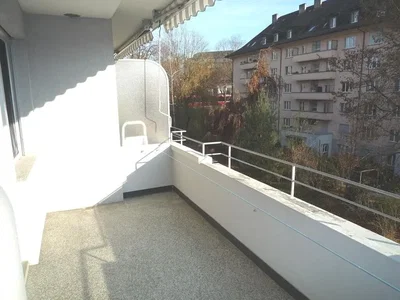 Balcone; vista, luce naturale