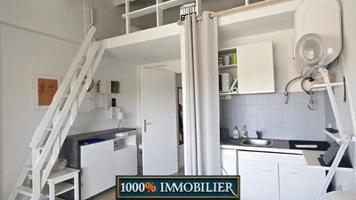 Cuisine; électroménager, lumière naturelle