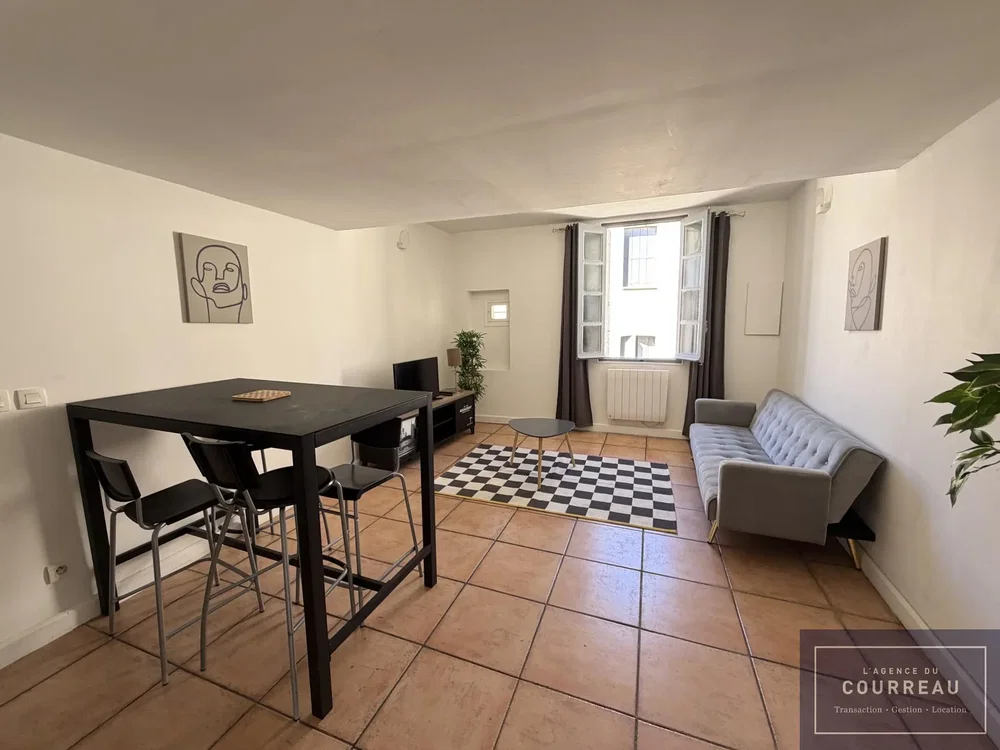 Living room; tile floor, natural light