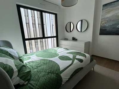 Schlafzimmer; tageslicht, holzboden