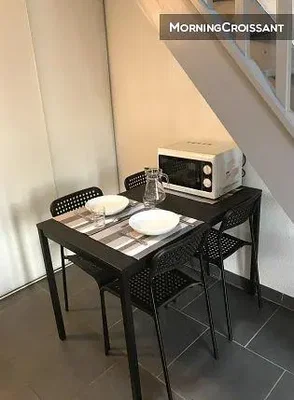 Küche; küchengeräte, fliesenboden