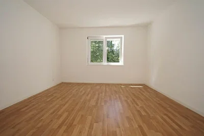 Chambre; parquet, lumière naturelle