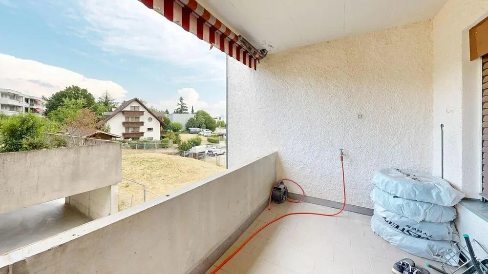 Balkon; prirodna svjetlost, pogled