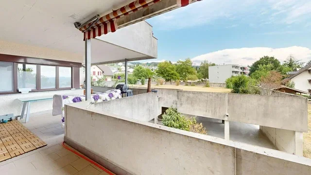 Balkon; pogled, prirodna svjetlost