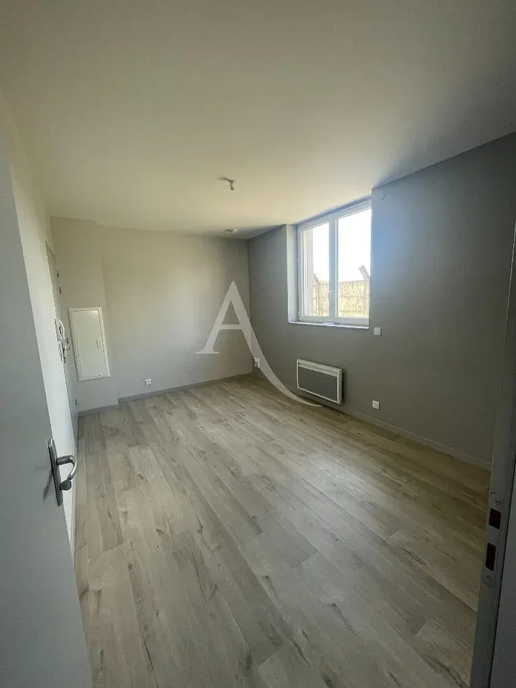 Autre; parquet, lumière naturelle