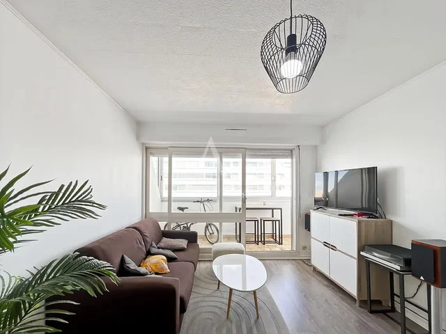Sala de estar; luz natural, estilo moderno