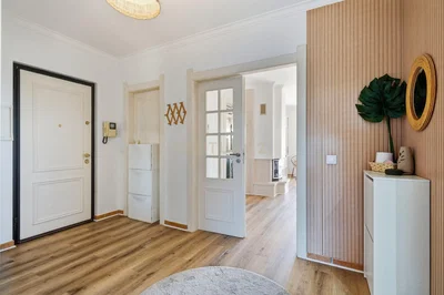 Salon; parquet, lumière naturelle
