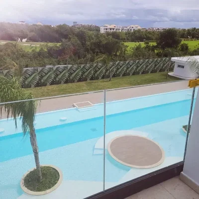 Balkon; výhled, přirozené světlo