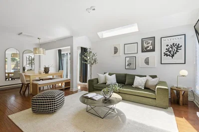 Living room; natural light, wood floor, modern style