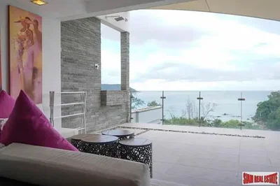 Balcony; view, natural light
