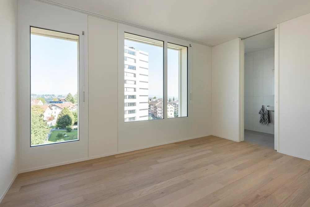 Chambre; vue, parquet, lumière naturelle