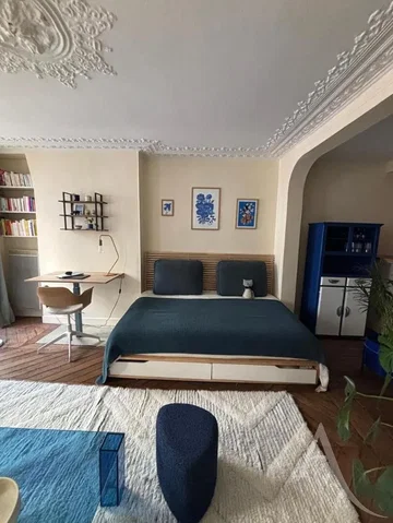 Chambre; parquet, style rustique, lumière naturelle