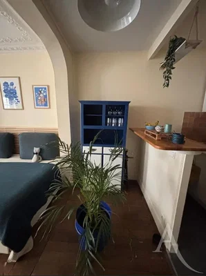 Chambre; parquet, lumière naturelle