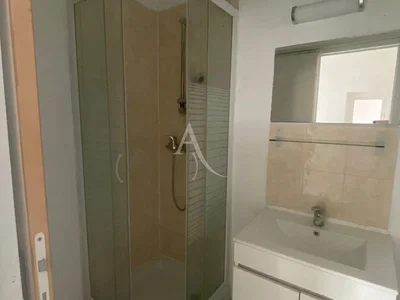 Salle de bain; carrelage, rénové