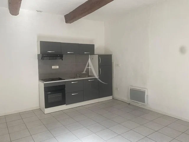 Cuisine; carrelage, électroménager