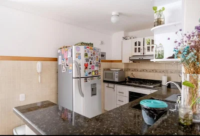 Cuisine; électroménager, carrelage, parquet