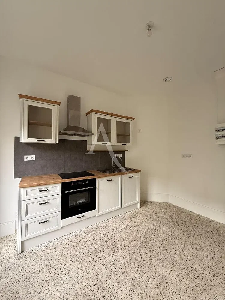 Cuisine; électroménager, carrelage